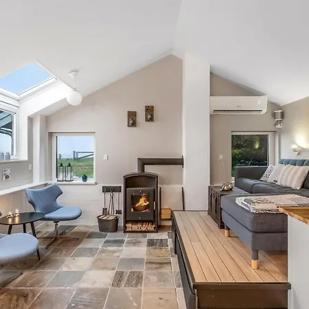 Esben - 15m From The Sea By Interhome