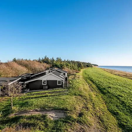 Esben - 15m From The Sea By Interhome