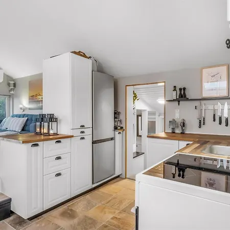 Сasa de vacaciones Esben - 15m From The Sea By Interhome